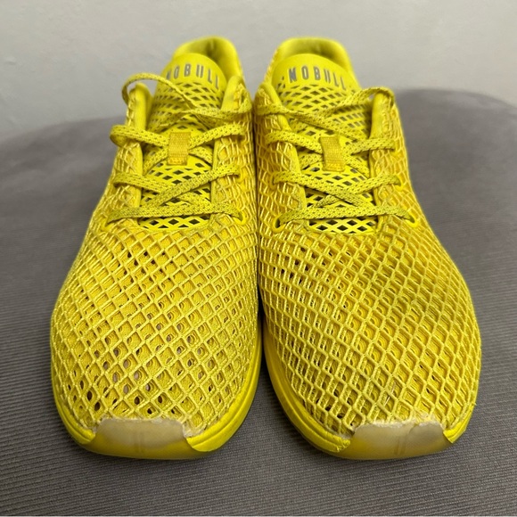 NOBULL Diamond Mesh Runner Shoes Lemon Drop Yellow Mens 10.5 Womens 12 Not Neon - Picture 4 of 13